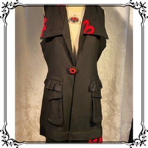 BOO RADLEY GORGEOUS LONG BLK VEST (SZ SMALL) (BNWT)